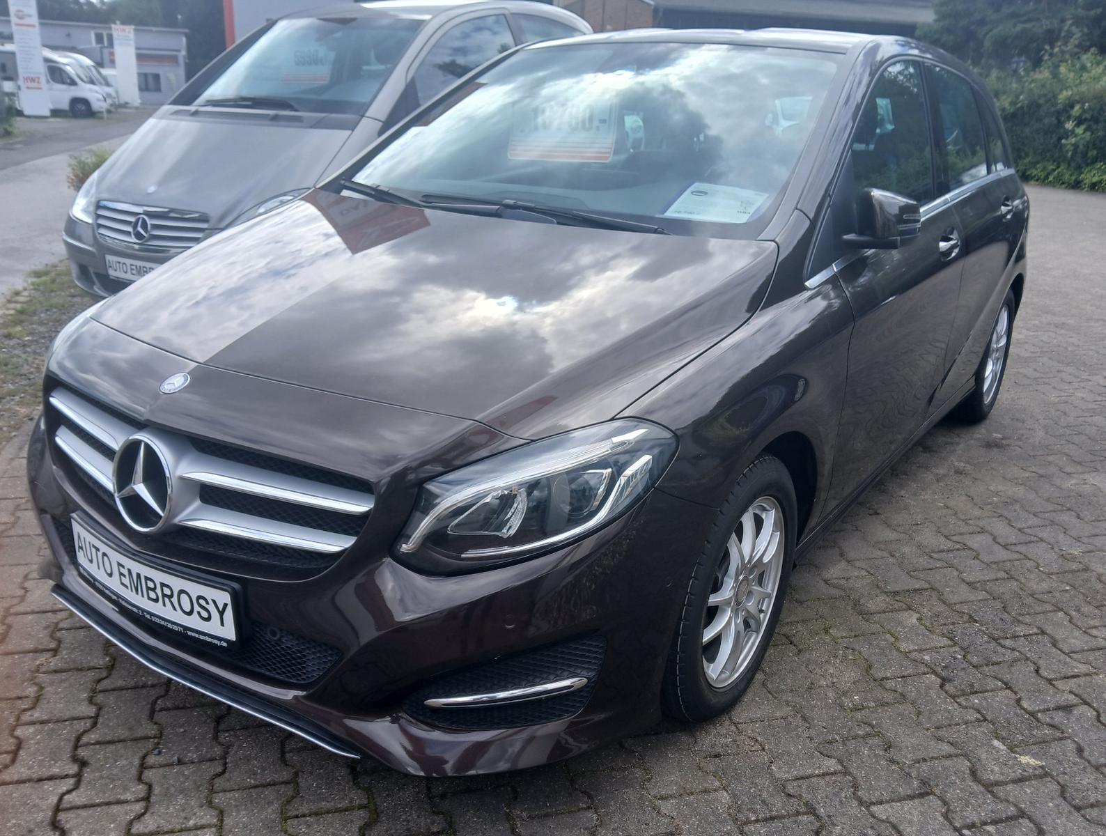 Mercedes-Benz B 200d Autom.+LED+PDCvh+SHZ+top Zustand+8xRäder