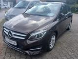 Mercedes-Benz B 200d Autom.+LED+PDCvh+SHZ+top Zustand+8xRäder - Mercedes-Benz B 200 Gebrauchtwagen in Gelsenkirchen