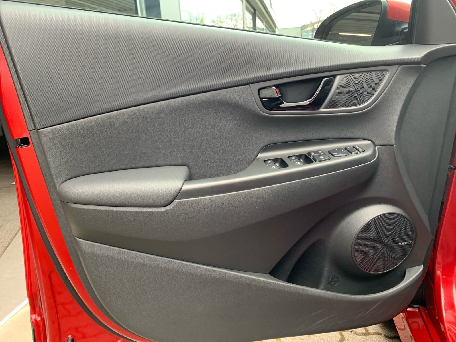 Fahrzeugabbildung Hyundai KONA 1.6 T-GDI Unique Plus Leder LED