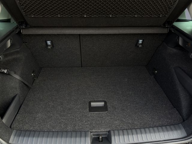 Kamiq Selection 1.0 TSI DSG AHK, LED, Lenkradhei
