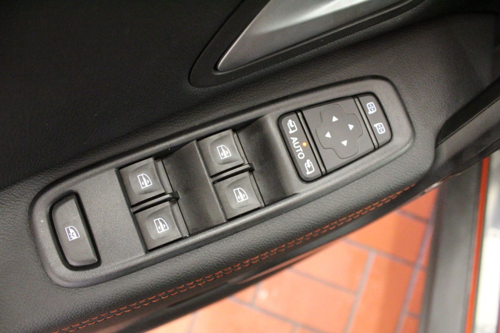 Fahrzeugabbildung Dacia Duster TCe 100 ECO-G Extreme *Sitzheizung*Allwet