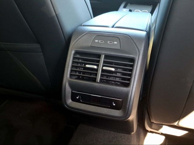 PASSAT VARIANT 1.5 TSI HYBRID