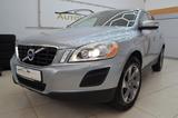 Volvo XC 60 Ocean Race AWD Autom. ~Leder~Navi~Pano - silberne Volvo XC60