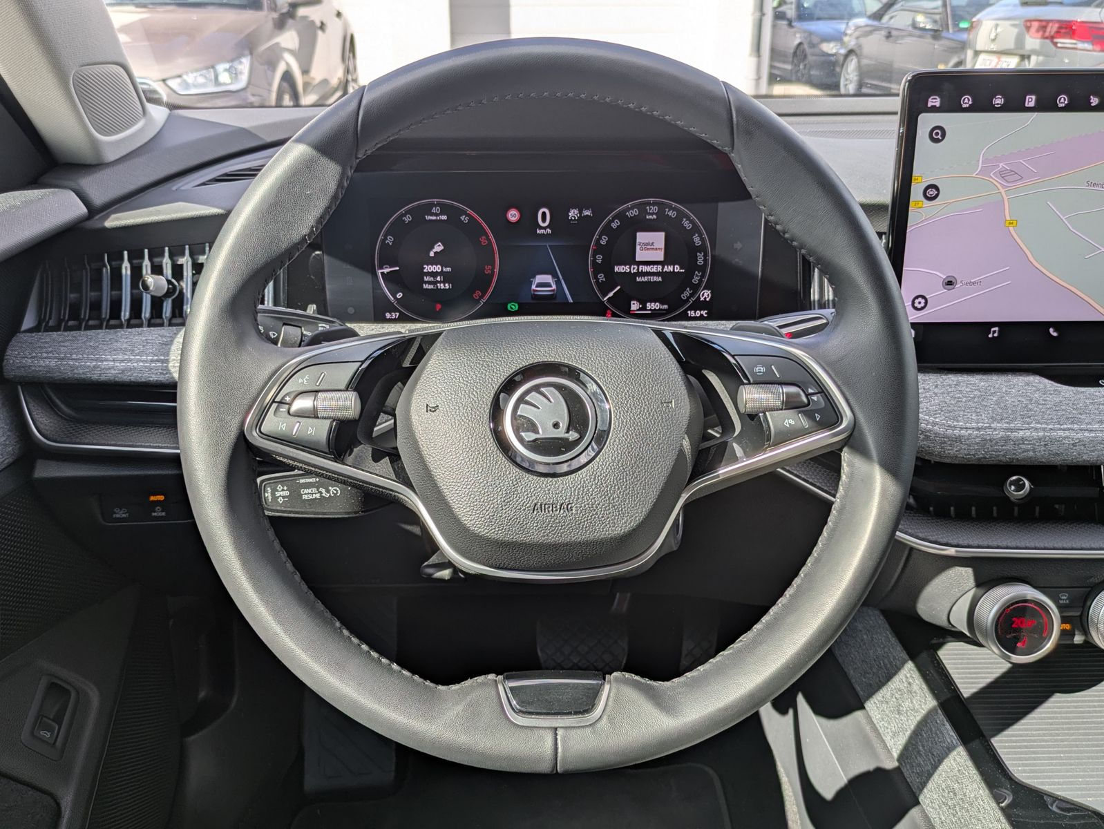 Fahrzeugabbildung SKODA Superb 2.0 TDI 4x4 Selection MATRIX*AHK*5J GAR.
