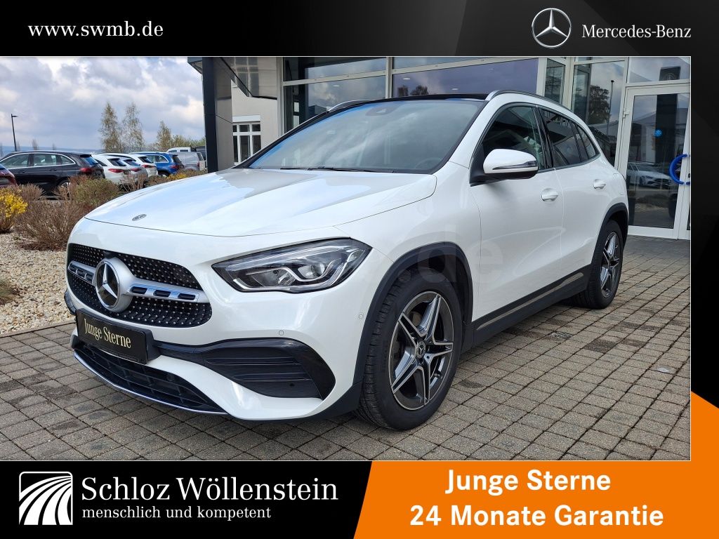 MERCEDES-BENZ GLA 200 AMG/LED/AHK/PanoD/RfCam/SpiegelP/Sitzhzg