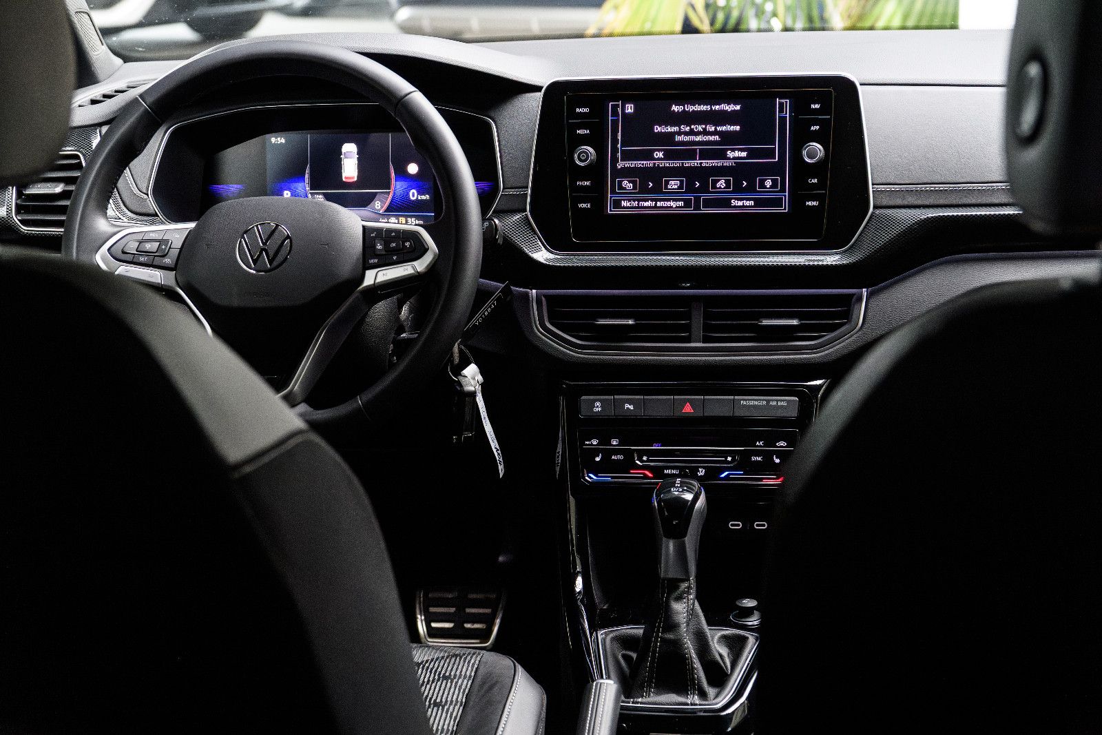 Fahrzeugabbildung Volkswagen T-Cross 1.5 TSI R-Line+LED+IQ+TOTWINKEL+ACC+AHK