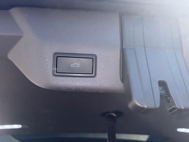 Multivan T7 2.0 TSI Style Vollausstattung