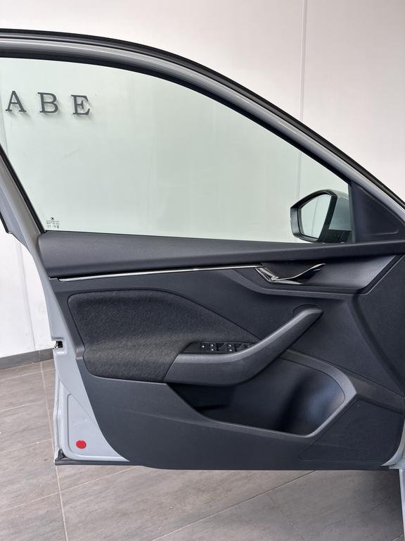 Skoda Scala 2023 г. Серый, пробег 49750 км
