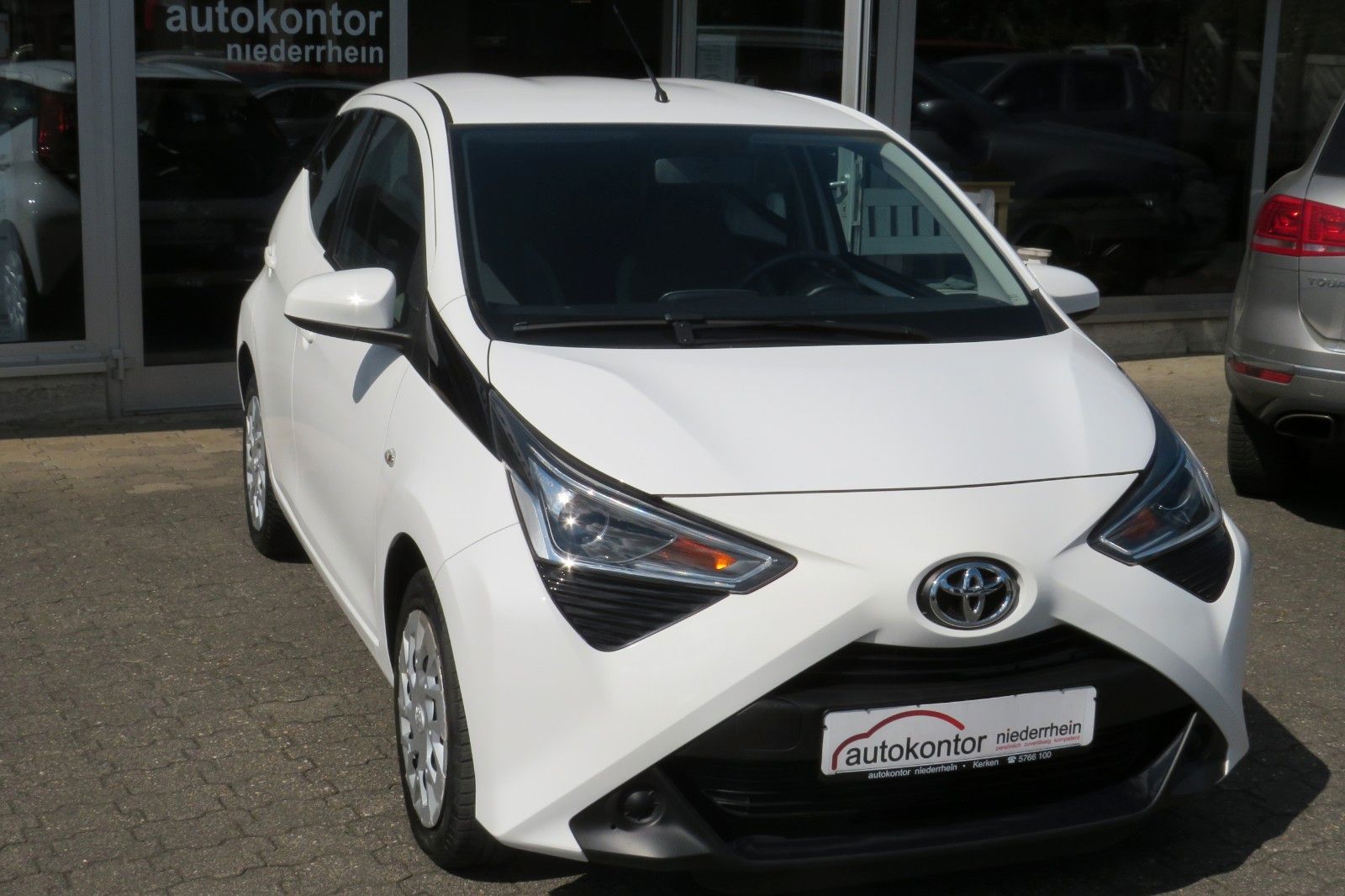 Fahrzeugabbildung Toyota Aygo AYGO X-PLAX KAMERA SITZH. APP-CONNECT 1.HD