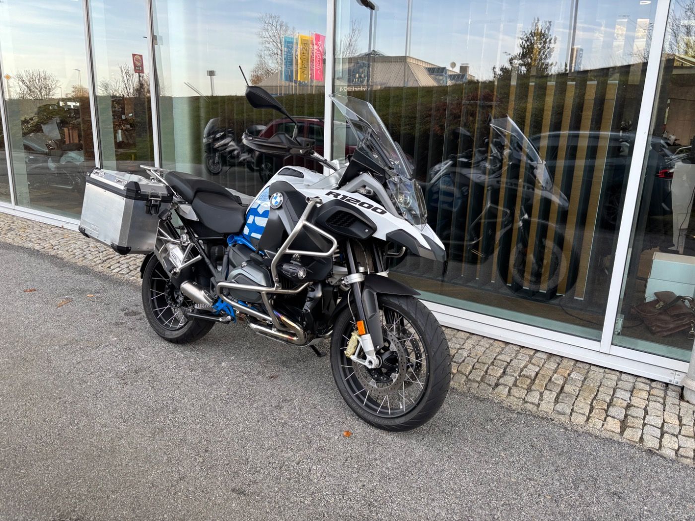 Fahrzeugabbildung BMW R 1200 GS Adventure 3 Pakete Koffersatz