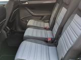 Volkswagen Touran 2.0 TDI Highline R-line AHk Pano DSG - Volkswagen Touran Jahreswagen: Automatik