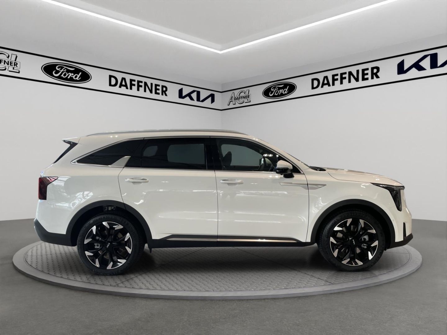 Fahrzeugabbildung Kia Sorento Platinum 4WD HUD Niveau Navi Leder