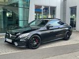 Mercedes-Benz C 250 AMG Line Multibeam LED 360° Pano StandHzg - Mercedes-Benz C 250: Coupé