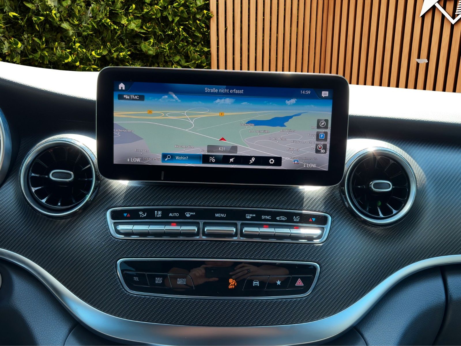 Fahrzeugabbildung Mercedes-Benz V 300 d lang *AMG-LINE*Burmester*360°*
