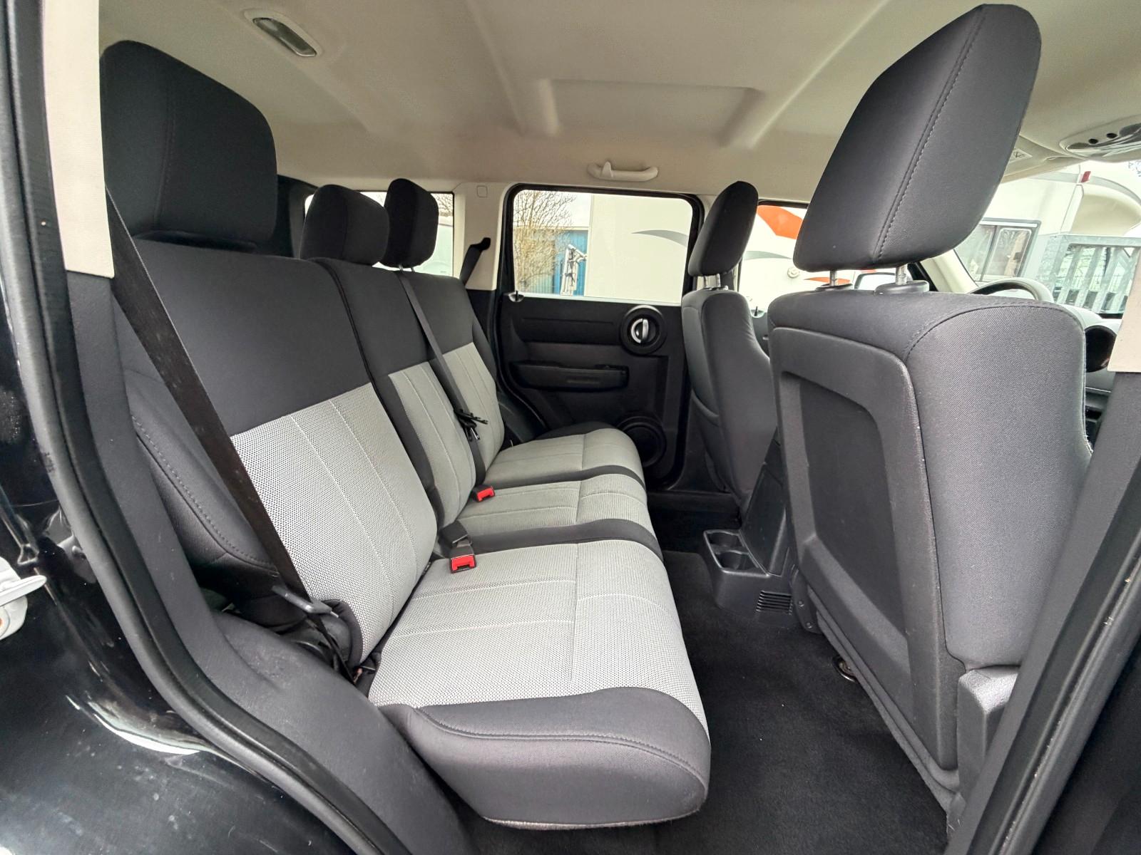 Dodge Nitro 2.8 177ch - Attelage - Pneus hiver - Barre de toit - Jantes aliage