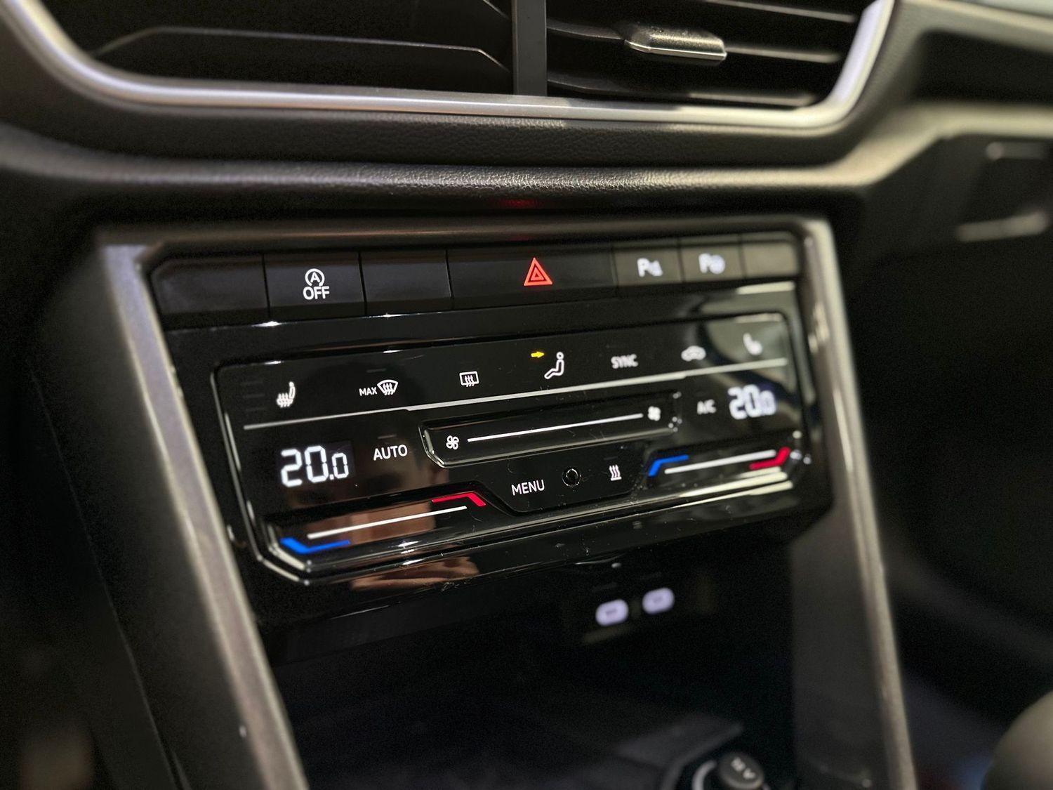 Volkswagen T-Roc Matrix ACC LED AHK Navi PDC SHZ SpurW LM, миниатюра 17