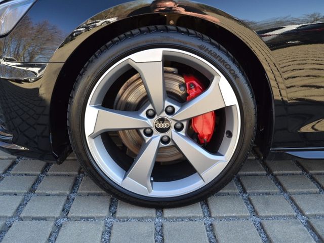 A4 Avant 45 TFSI 265 PS quattro S-tr. S line COM