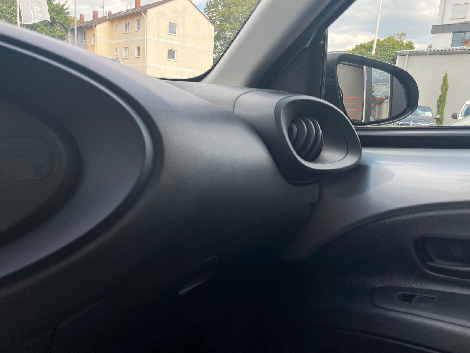 Fahrzeugabbildung Toyota Aygo X Basis 1.Hand