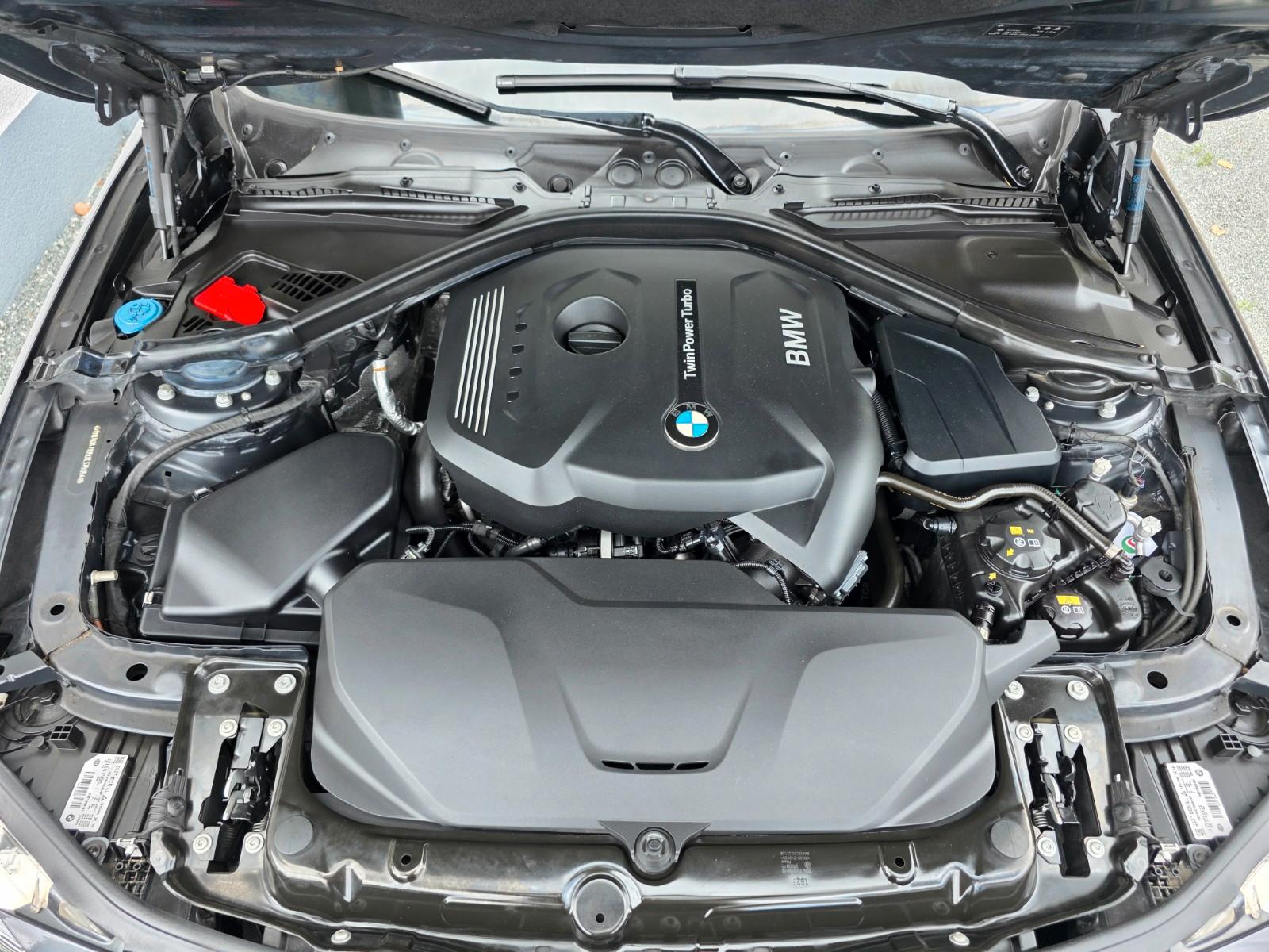 BMW 320 i M Sport*1.Hand*Scheckheft gepflegt*Ambient