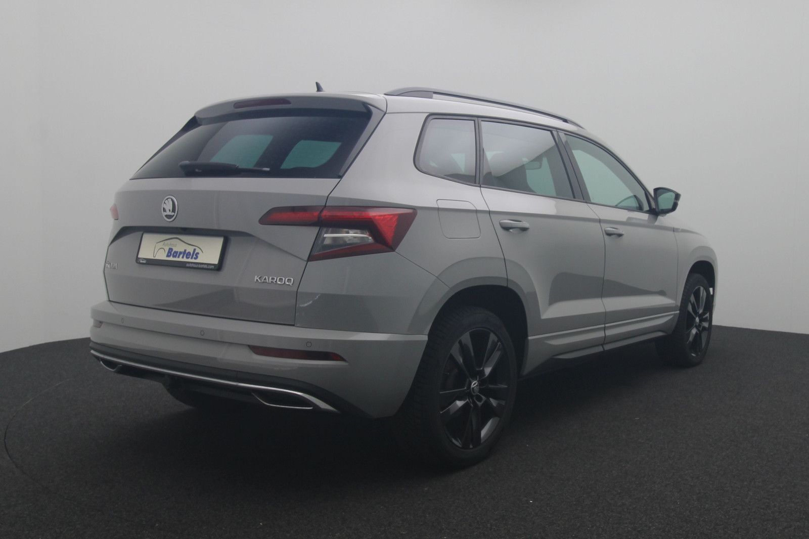 Fahrzeugabbildung SKODA Karoq 1.5 Ambition SPORTLINE LED NAVI ACC