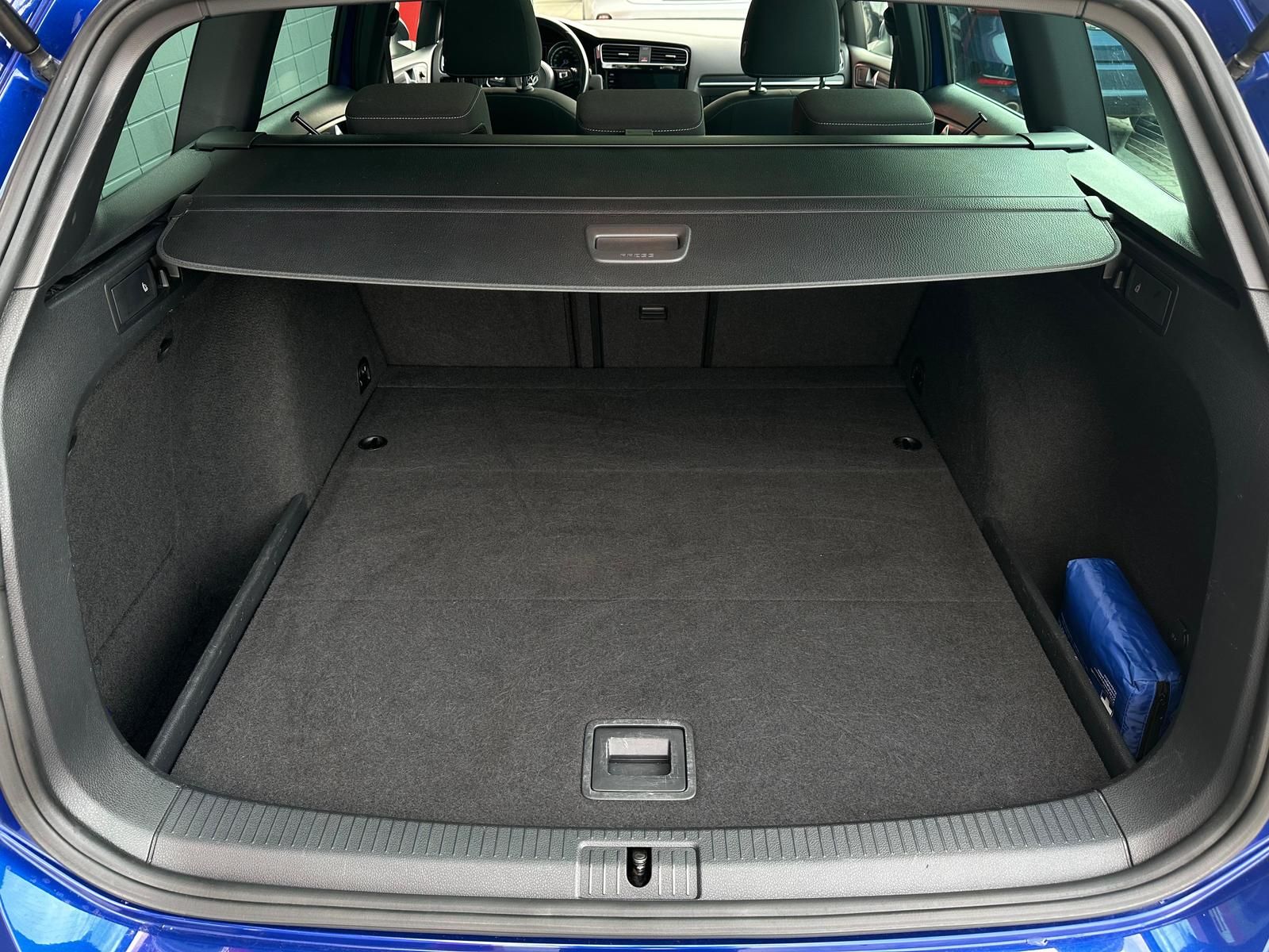 VW Golf VII R 2.0TFSI 4M *LED#PANO#ACC#DYNAUDIO#SHZ - Image 7