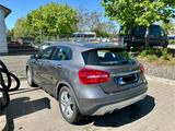 Mercedes-Benz GLA 180 Urban | 84tkm | BI-XENON | NAVI | 8-fach - Mercedes-Benz GLA-Klasse von privat