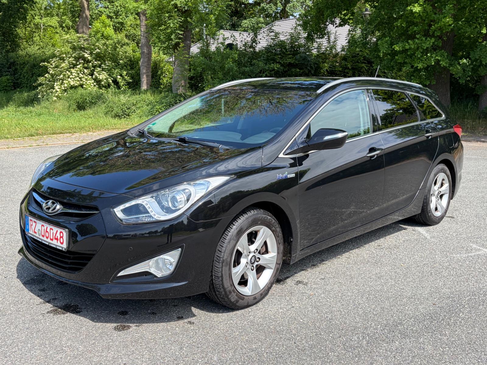 Hyundai i40 blue Style, Tüv 02.28, Klima, Shz, Pdc, Bt