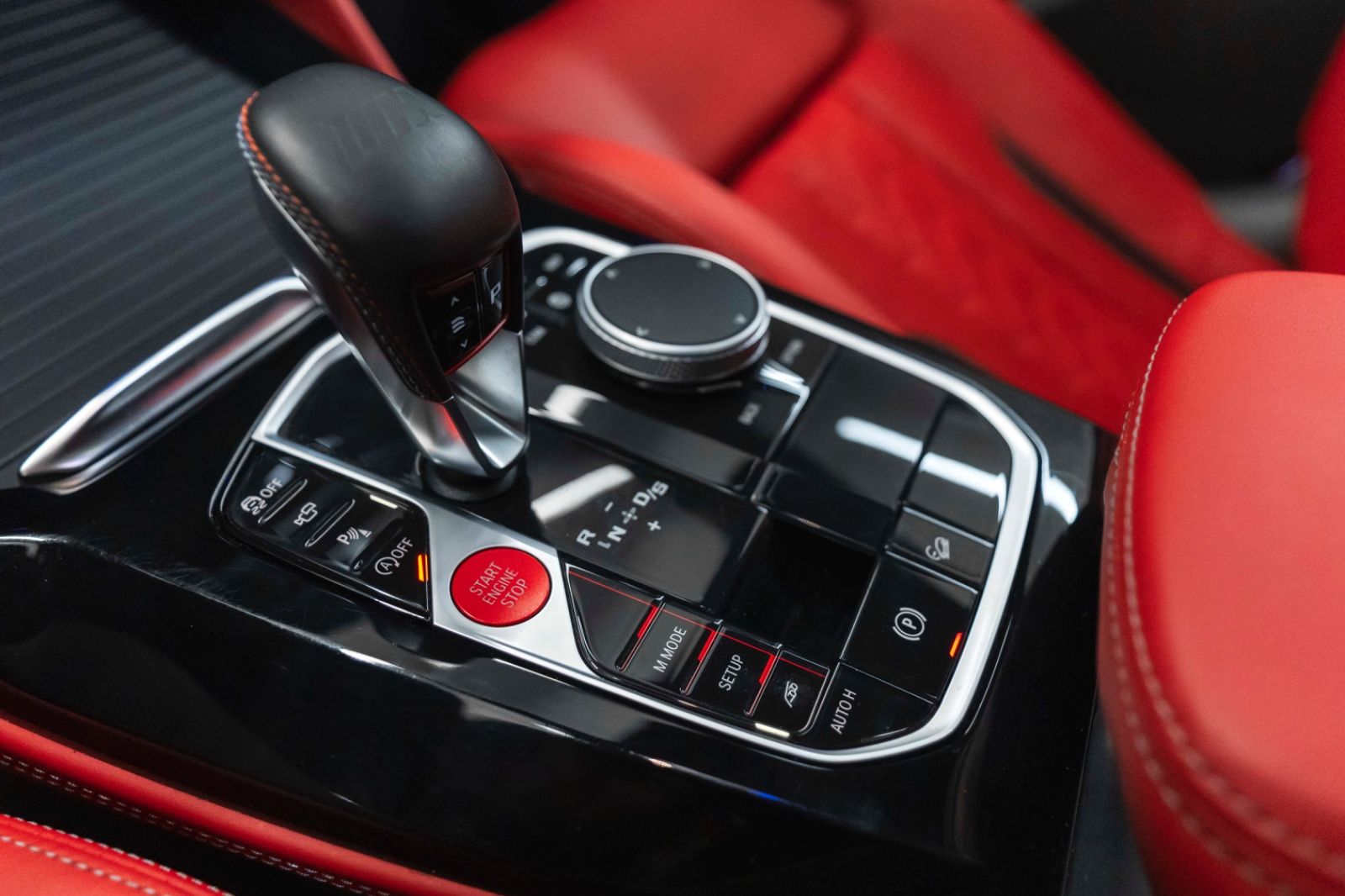 Fahrzeugabbildung BMW X4 M COMPETITION ACC H&K HUD LED 360°