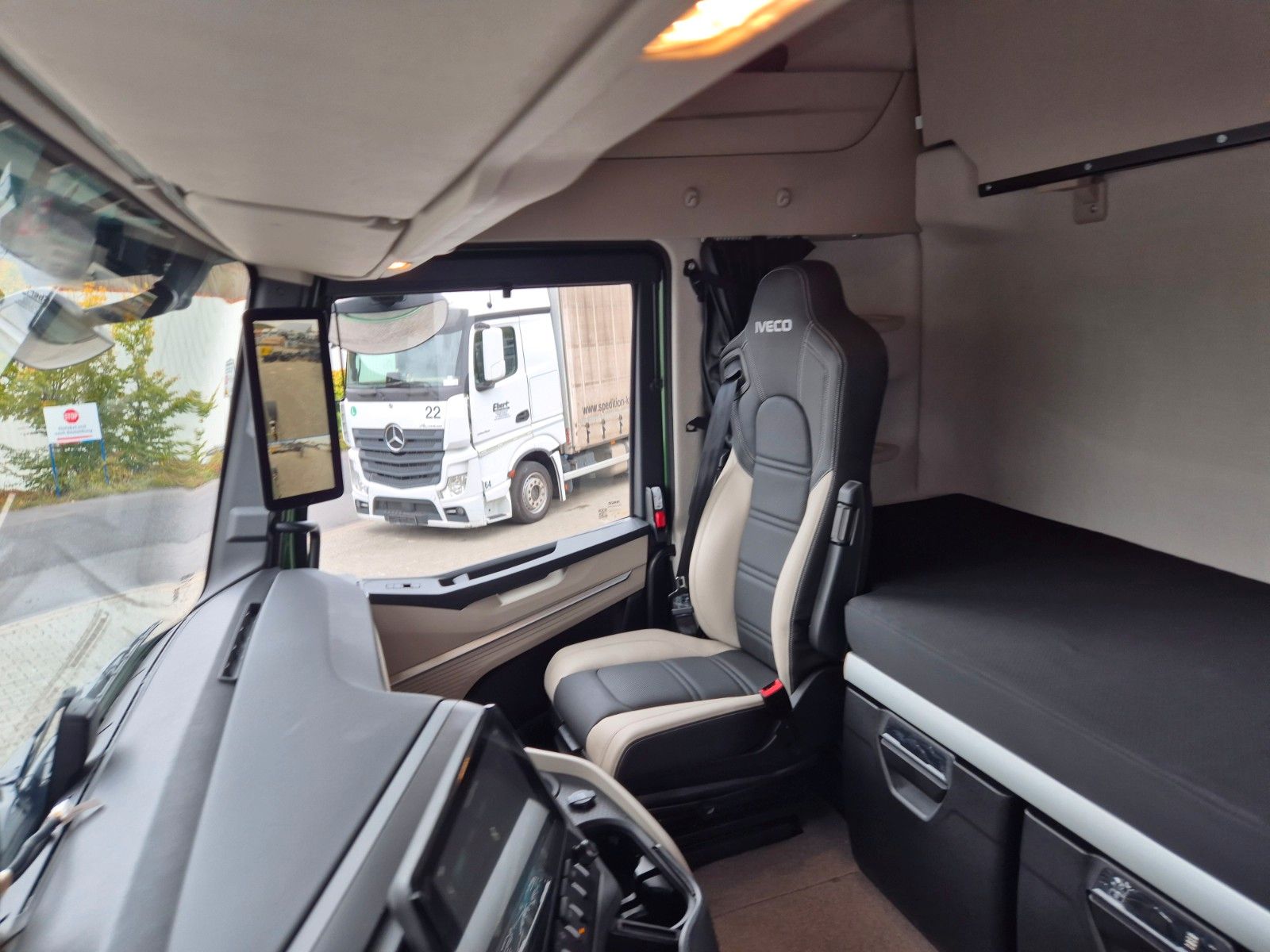 Fahrzeugabbildung Iveco S-Way AS440S58T/FP 4x2 *MirrorCam*Retarder*
