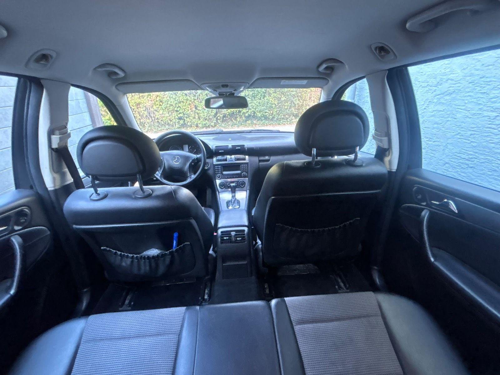 Mercedes-Benz C220 2004 — photo 10