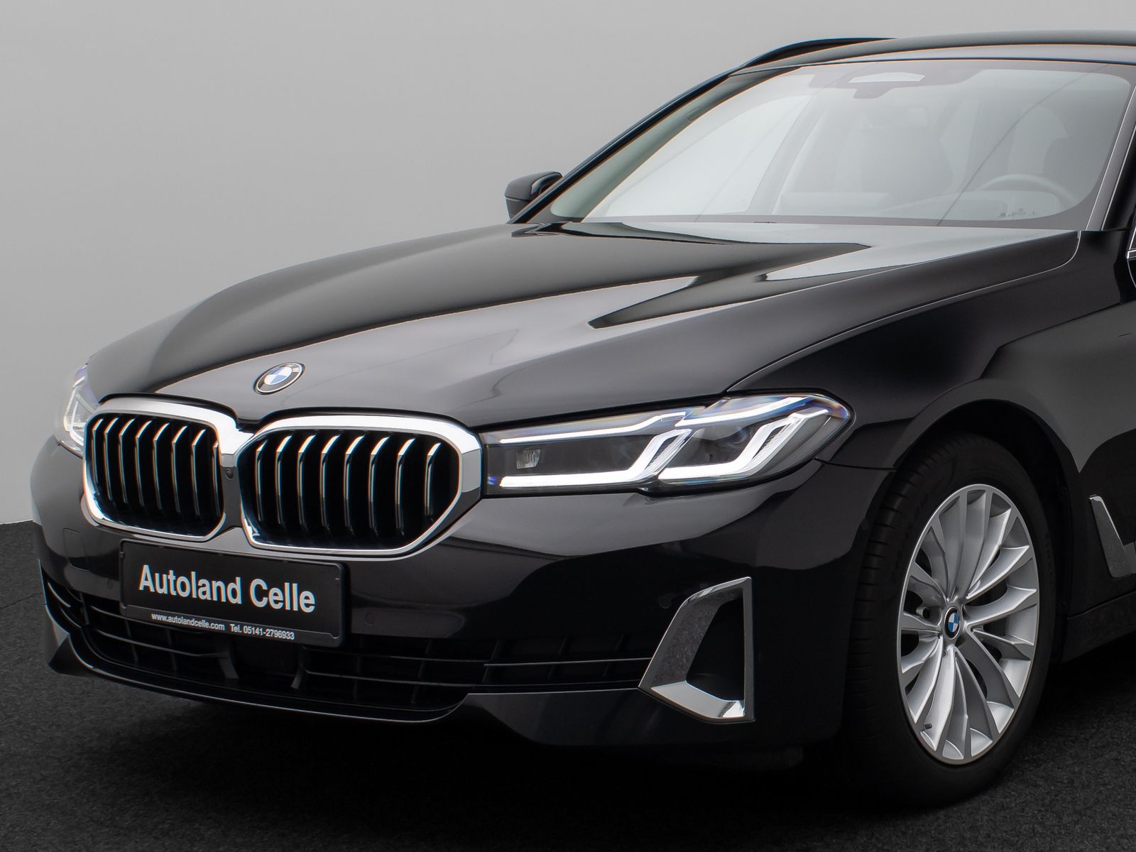Fahrzeugabbildung BMW 520d xD Luxury Line 360°Laser HUD DAB AHK Sport