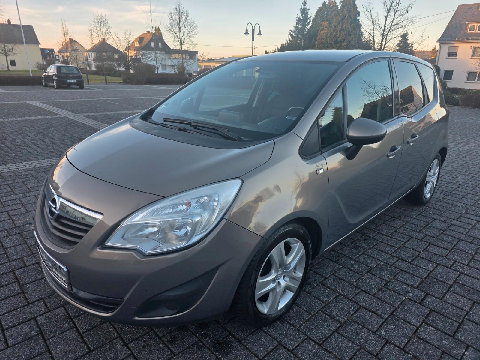 Opel Meriva 1.7 CDTI*Automatik*Navi*SHZ*AHK*PDC