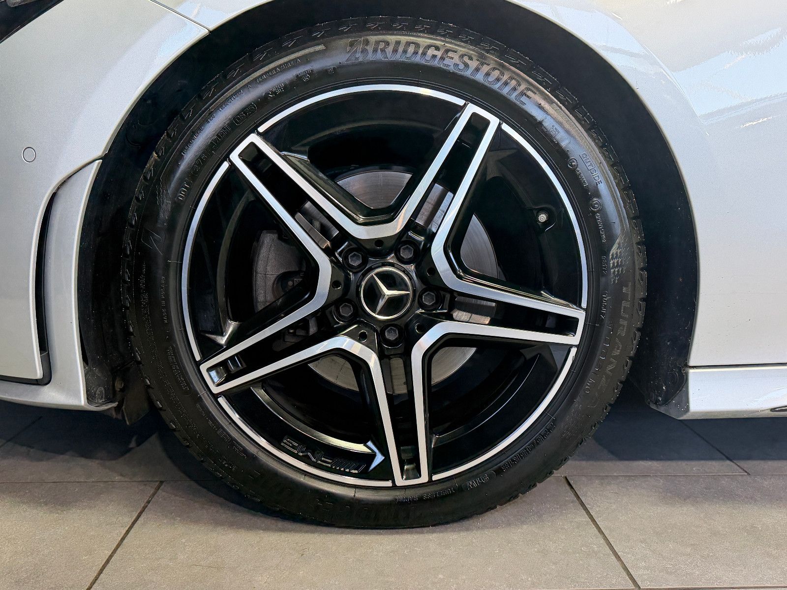 Fahrzeugabbildung Mercedes-Benz CLA 200 d|AMG-LINE|KAMER|BURMESTER|