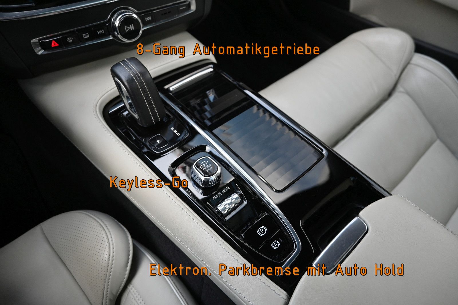 Fahrzeugabbildung Volvo V90 T8 AWD Rech R-DESIGN °ACC°AHK°FOUR-C°360°HUD