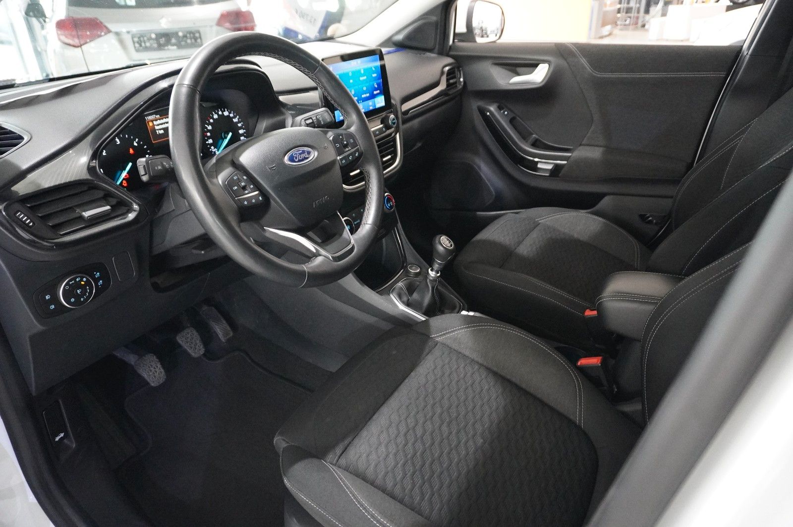 Fahrzeugabbildung Ford Puma 1.5D TITANIUM NAVI/LED/SHZ/TEMP./PDC/DAB+