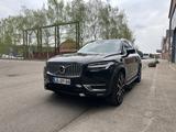 Volvo XC90 B6 AWD Inscription/HUD/Pano/Kamera/7sitzer - Volvo XC90 Gebrauchtwagen in Stuttgart
