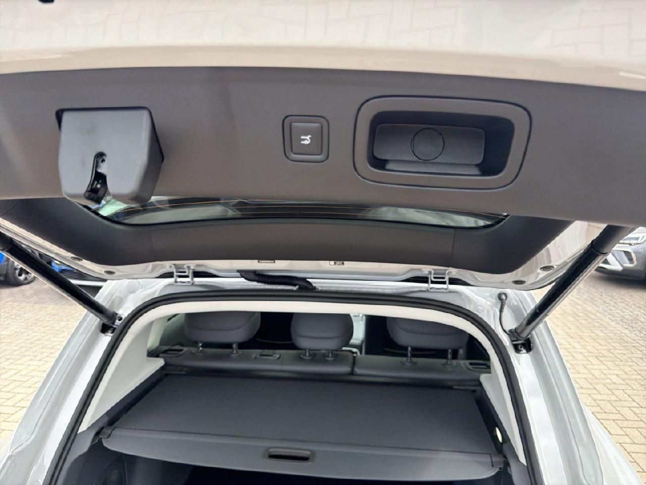 Fahrzeugabbildung Leapmotor B10 160 kW BEV Design Pro Max