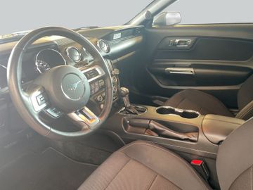 Ford Mustang - 9