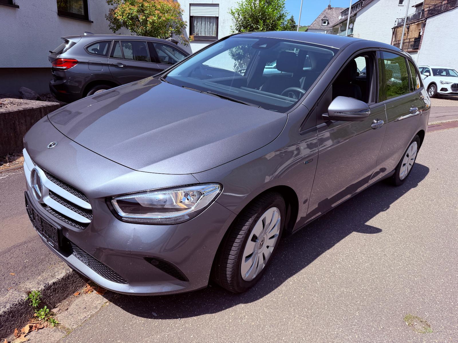 Mercedes-Benz B 250 e Business