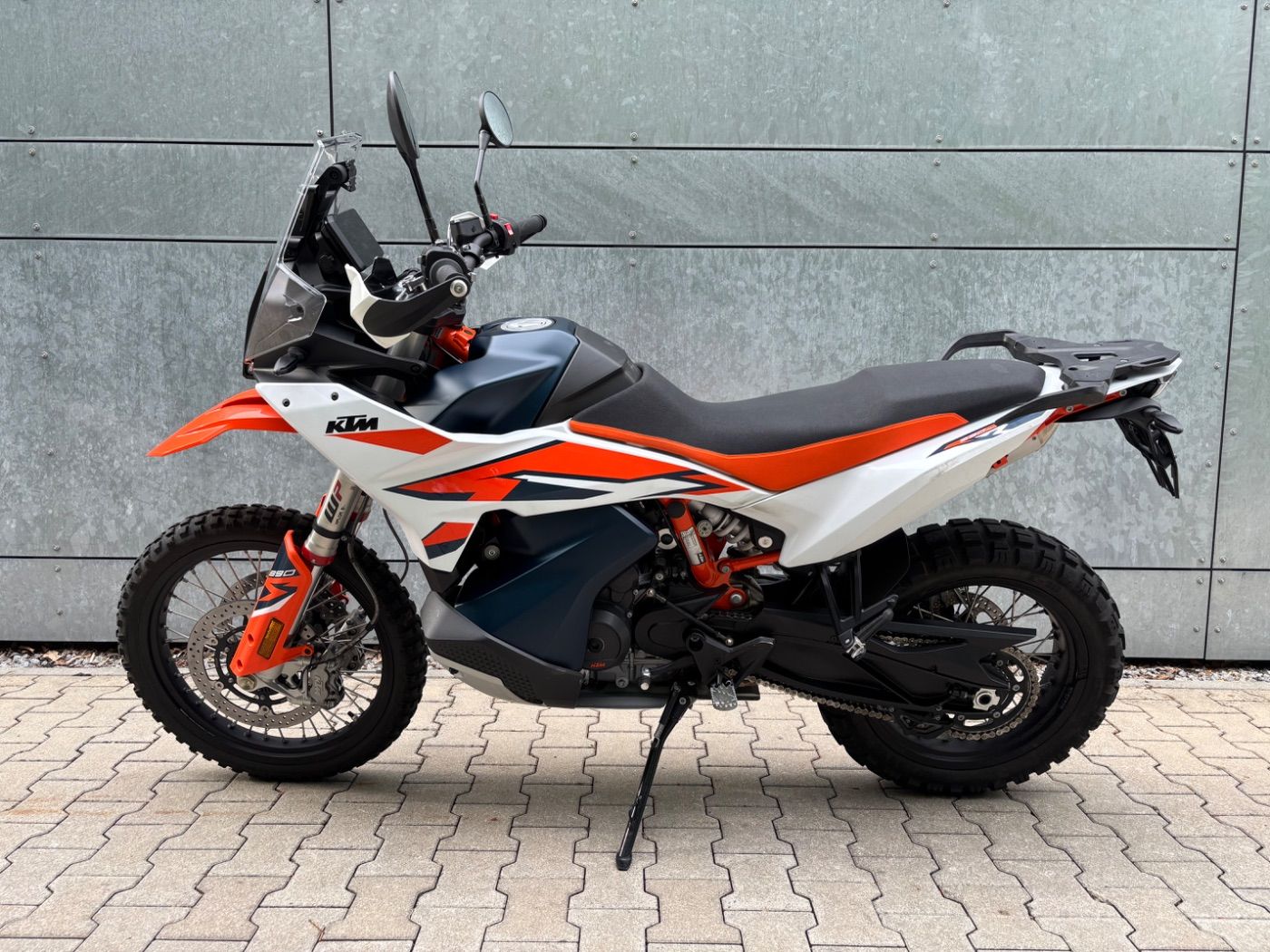 Fahrzeugabbildung KTM 890 Adventure R Tech Pack