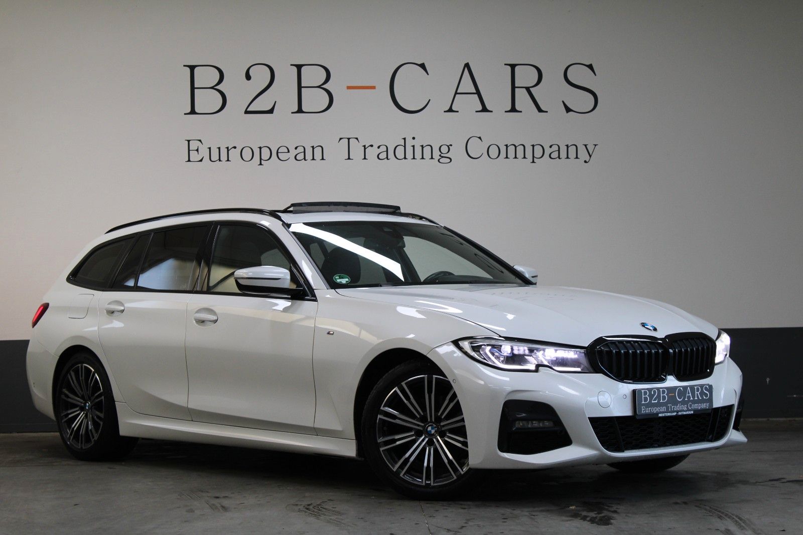 BMW 320d Touring M Sport | Panorama | Leder | LED
