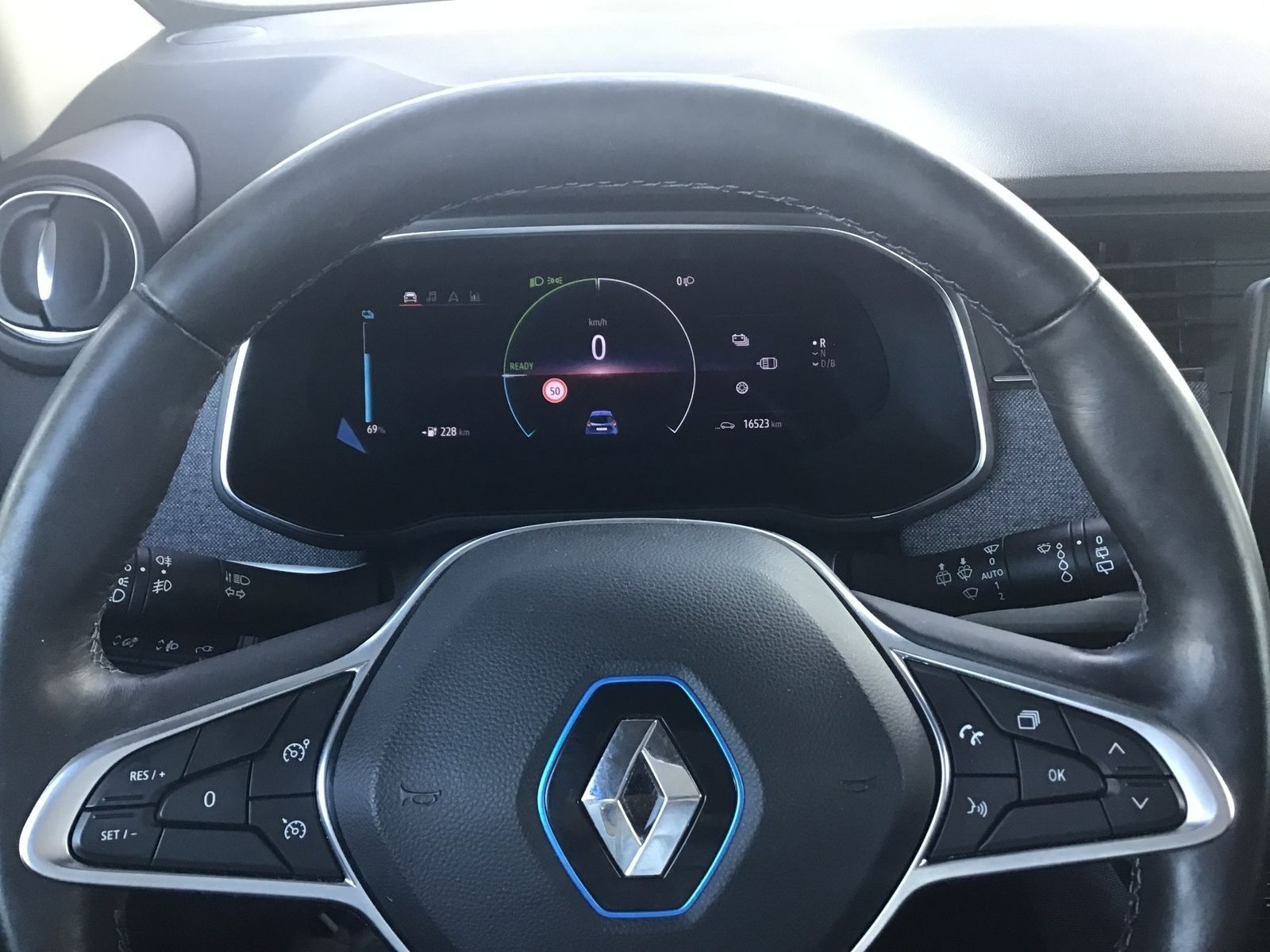 Fahrzeugabbildung Renault ZOE Z.E.50 R110 EXPERIENCE/ZZGL.BATTERIEMIETE/