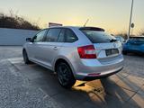 Skoda Rapid Spaceback Drive Sportsitze Sport Lenkrad - silberne Skoda Rapid