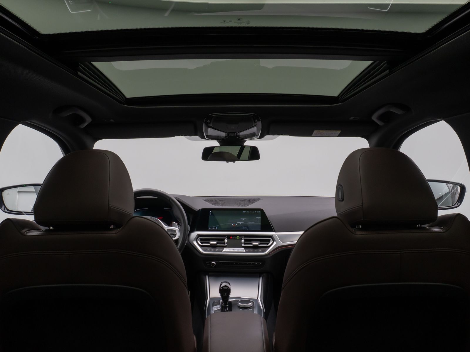 Fahrzeugabbildung BMW 320d M Sport Panorama Laser Kamera DAB HiFi 19"