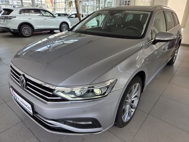 Passat Variant Elegance 2.0 TDI MATRIX STH AHK N
