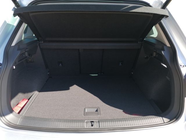 Tiguan 2.0 TDI DSG 4M Elegance STHZ+HEAD-UP+PANO