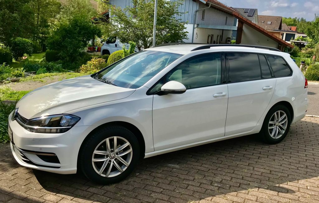 Image of Volkswagen Golf