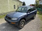 Toyota RAV 4 2.0 4X4 - gebrauchte Toyota RAV 4 aus dem Jahr 1996