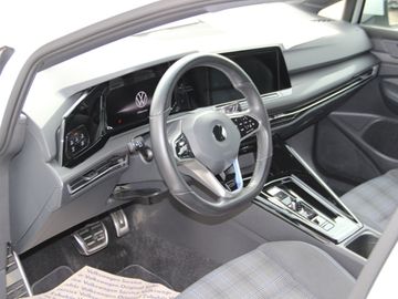 Volkswagen Golf VIII GTE KLIMA NAVI ALU