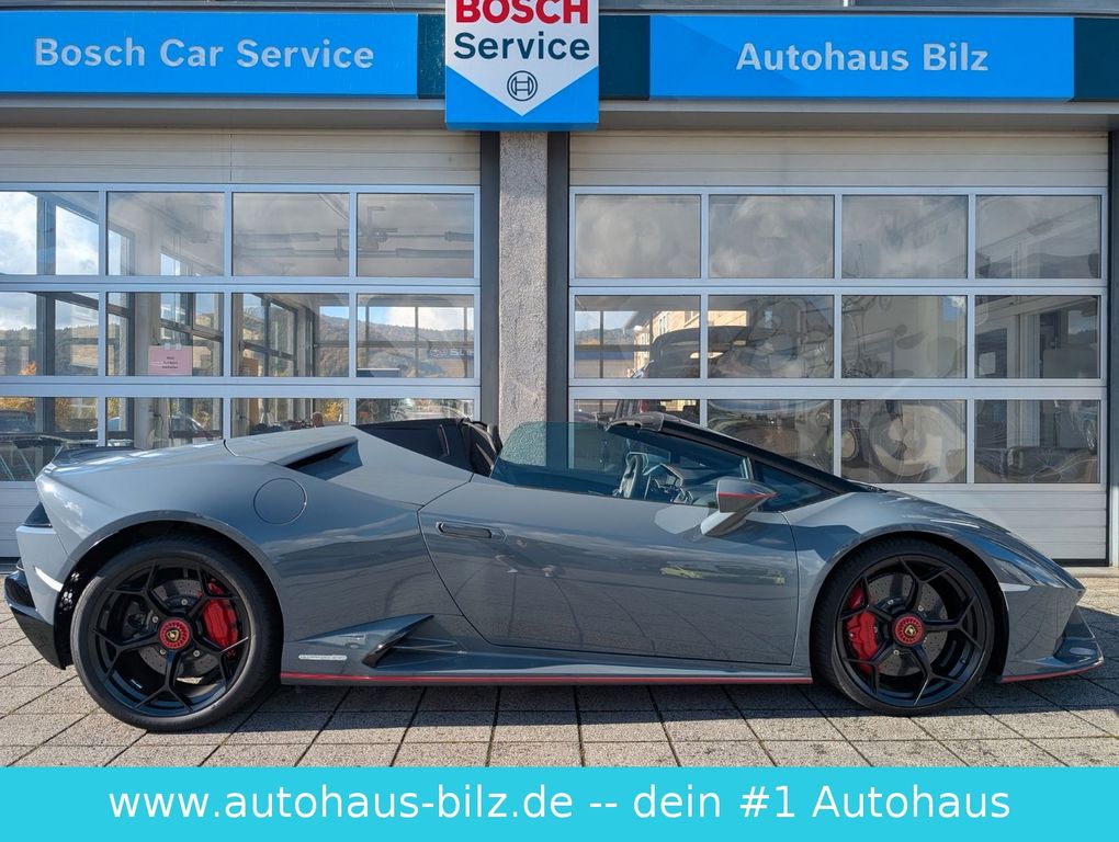 LAMBORGHINI Huracán 2025